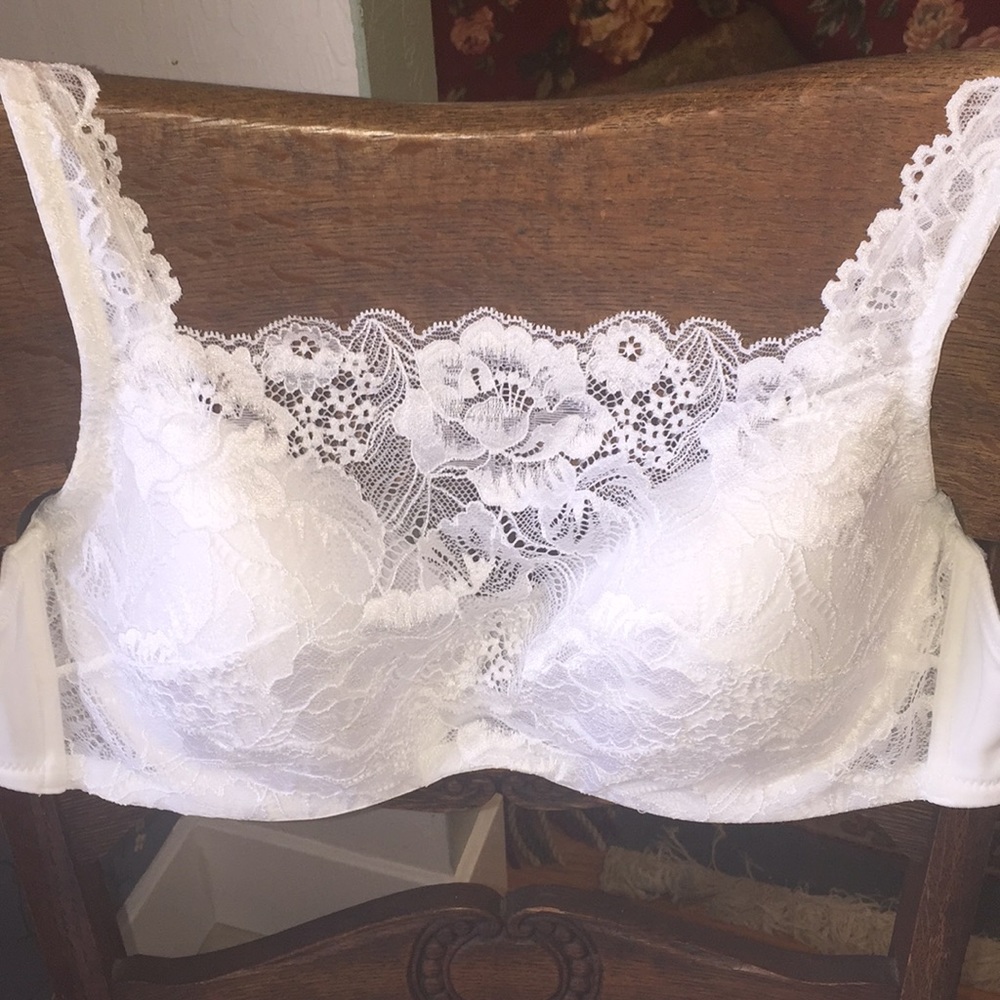 Soma Intimates Lacy Bra 32DDD